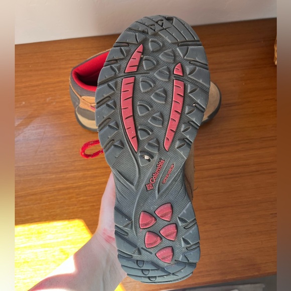 Women’s Columbia Newton Ridge Apmed Brown and Red Waterproof Hiking Boots 6.5 - Picture 15 of 15